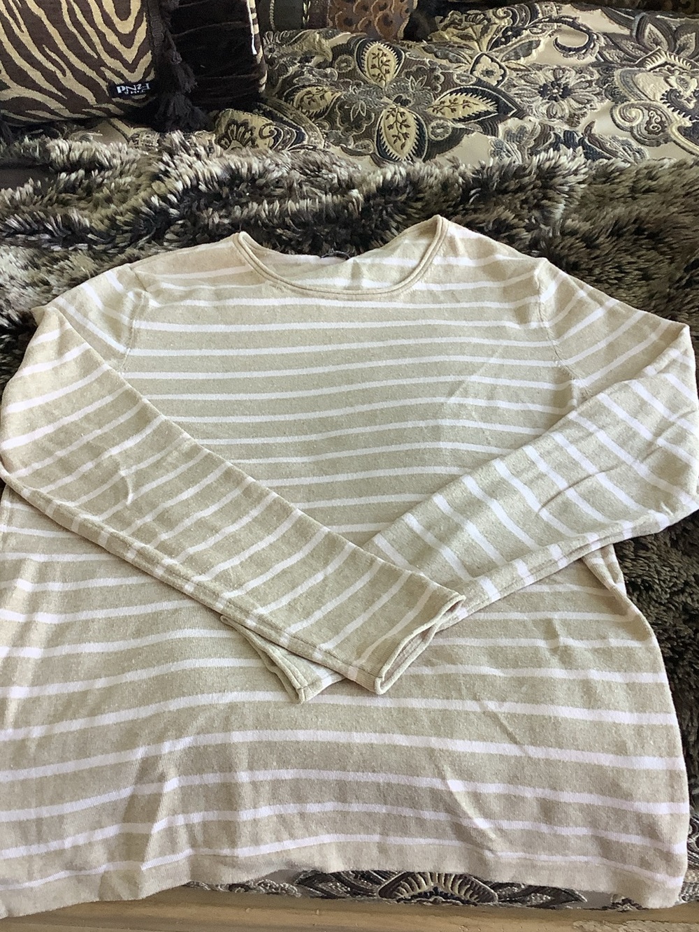 Striped Scoop Neck Sweater - Cream & White